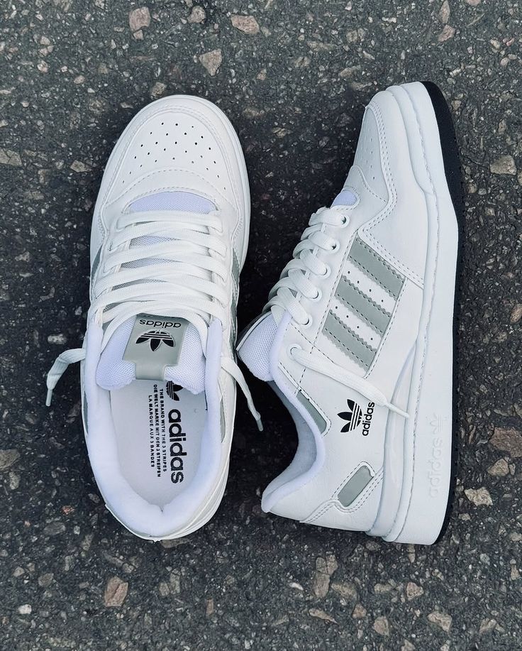 ADIDAS Ultimashow — Tenis casual para hombre